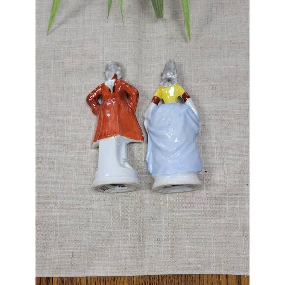 Vintage Colonial Couple Figurines, Victorian Man Woman, Made in Japan - Picture 3 of 4